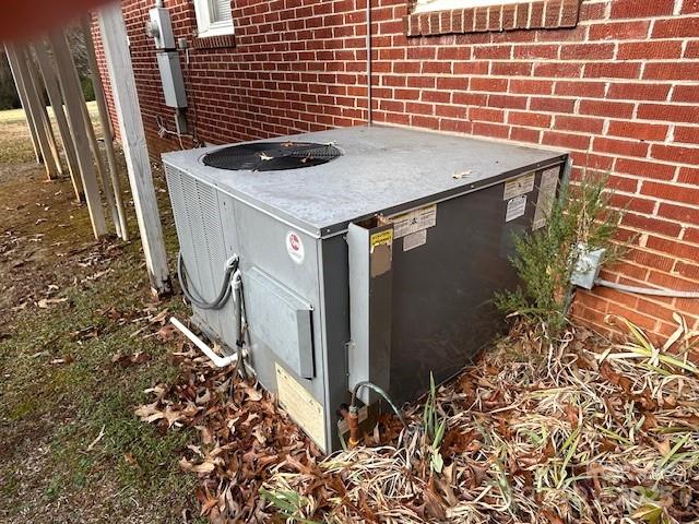 871 Bethany Church Road Forest City, NC 28043 - Photo 27 of 27 a backyard of a granite counter top space