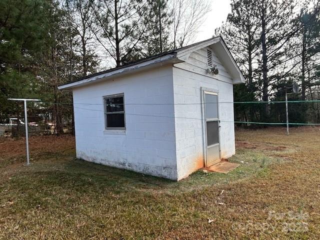871 Bethany Church Road Forest City, NC 28043 - Photo 6 of 27 a view of backyard of house