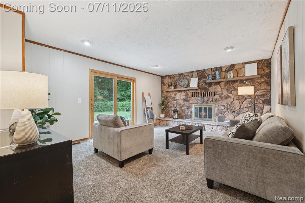 33981 Embassy Street Chesterfield, MI 48047 - Photo 3 of 51