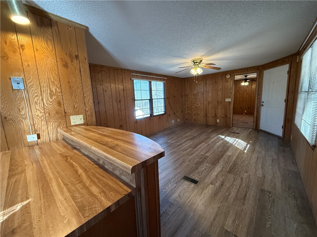 130 Chauga Road Westminster, SC 29693 - Photo 6 of 20