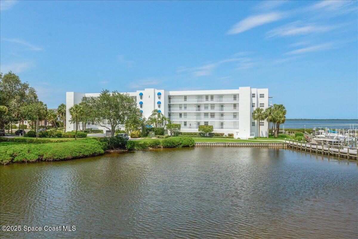 a view of a lake with houses