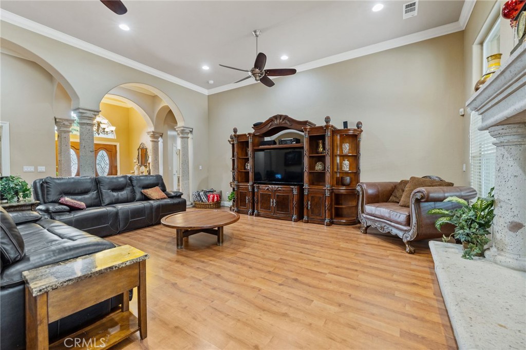 1928 South Shirk Road Visalia, CA 93277 - Photo 13 of 75