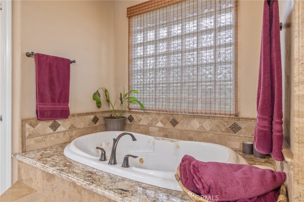 1928 South Shirk Road Visalia, CA 93277 - Photo 44 of 75