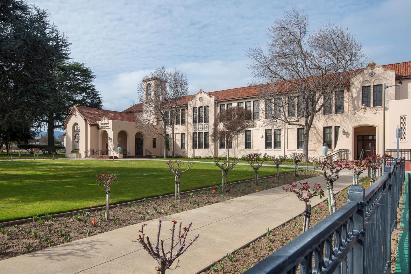 1009 Cascade Drive Sunnyvale, CA 94087 - Photo 17 of 26