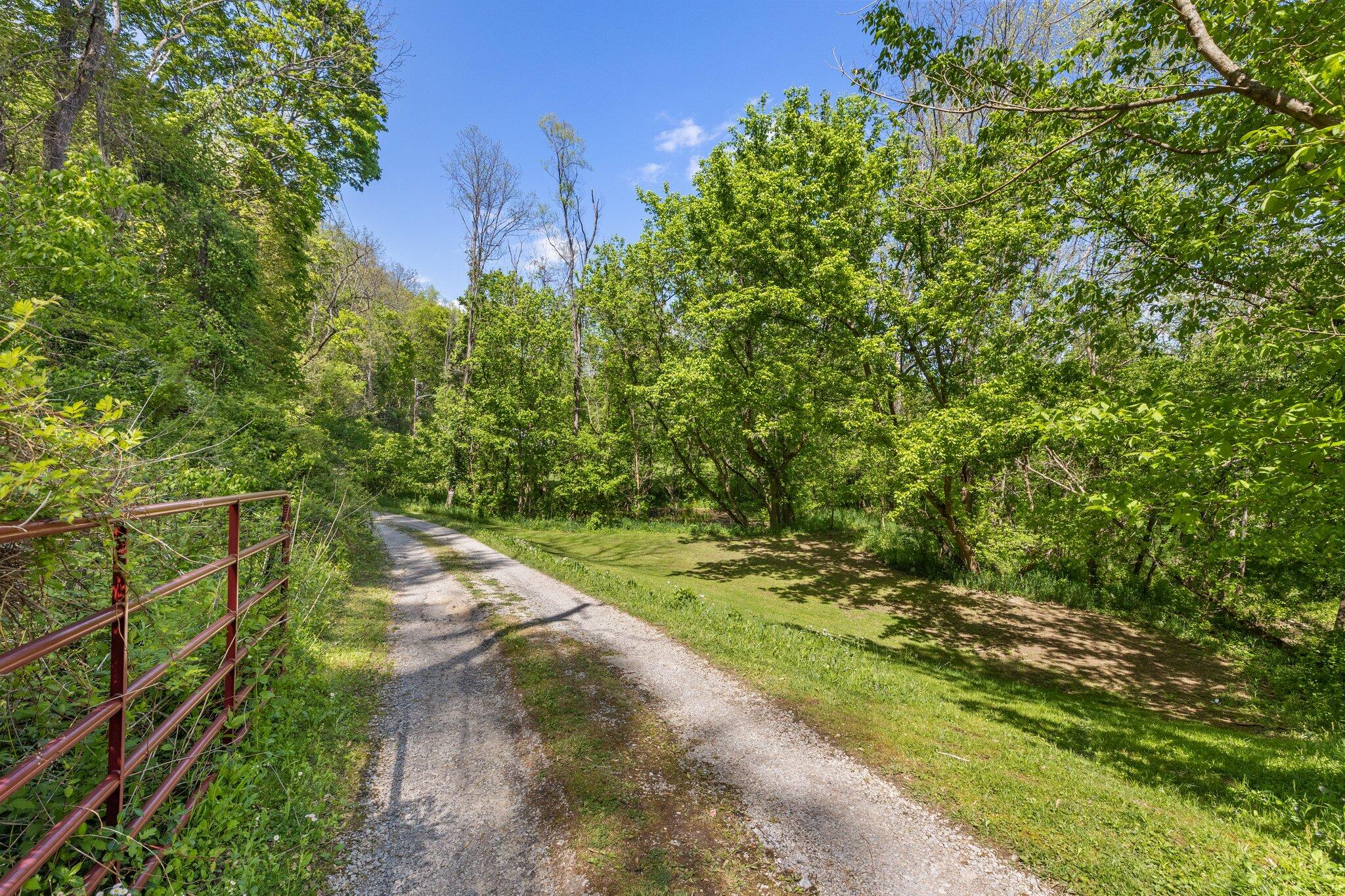 296 River Valley Road Frankfort, KY 40601 - Photo 27 of 36 26-web-or-mls-0J2A5533