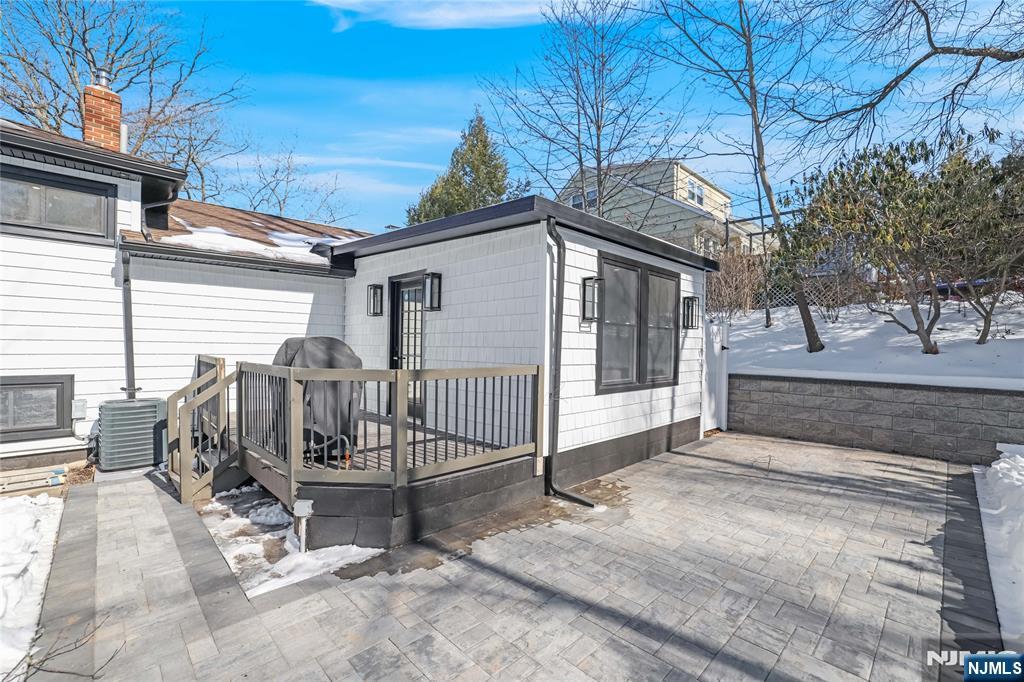 589 Fletcher Avenue Oradell, NJ 07649 - Photo 30 of 31