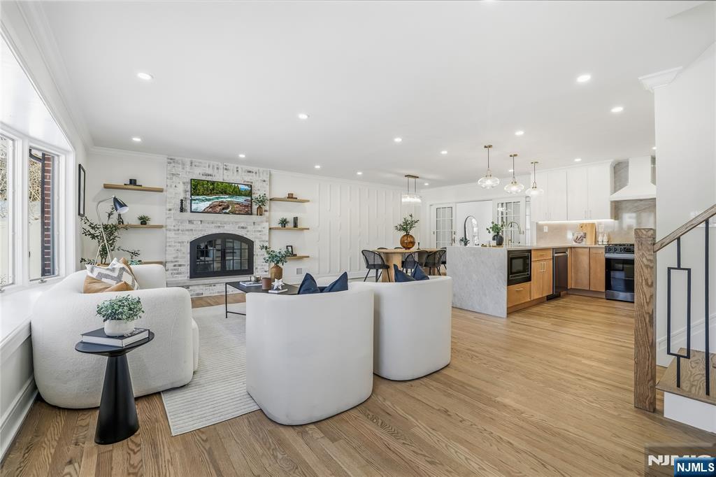 589 Fletcher Avenue Oradell, NJ 07649 - Photo 7 of 31