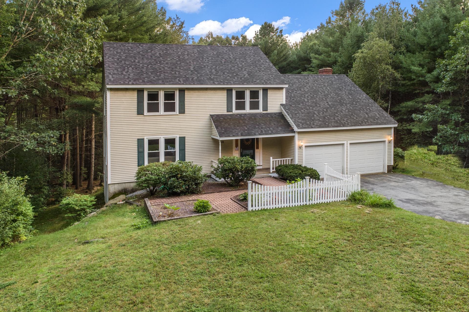 94 Hardy Road Bedford, NH 03110 - Photo 2 of 37