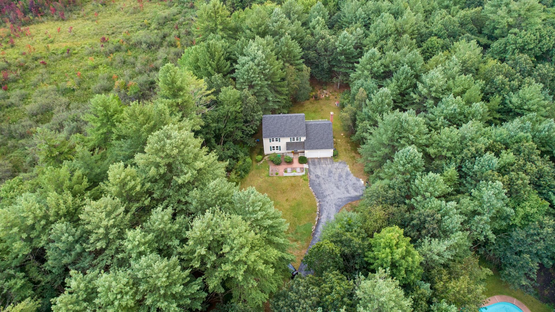 94 Hardy Road Bedford, NH 03110 - Photo 34 of 37
