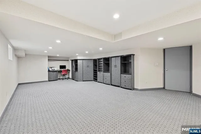 $22,500 | 172 Truman Drive, Cresskill, NJ 07626