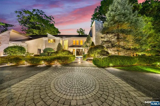 $22,500 | 172 Truman Drive, Cresskill, NJ 07626