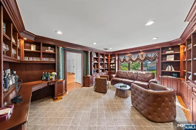 $22,500 | 172 Truman Drive, Cresskill, NJ 07626