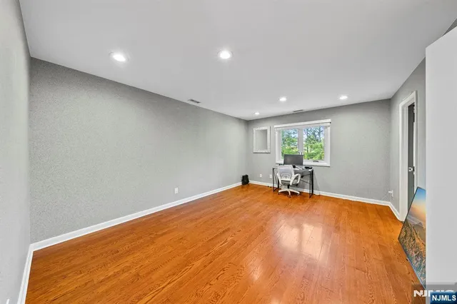 $22,500 | 172 Truman Drive, Cresskill, NJ 07626