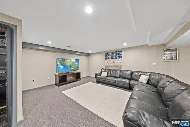 $22,500 | 172 Truman Drive, Cresskill, NJ 07626