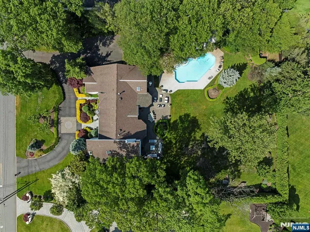 a picture of a bench in front of door