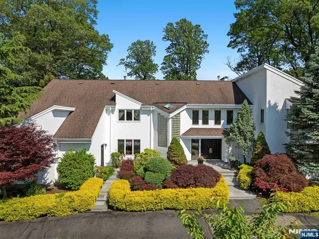 $22,500 | 172 Truman Drive, Cresskill, NJ 07626