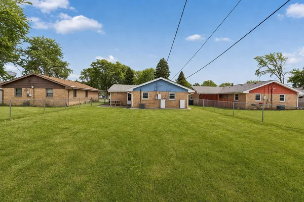 $168,900 | 3120 Florence Avenue, Steger, IL 60475