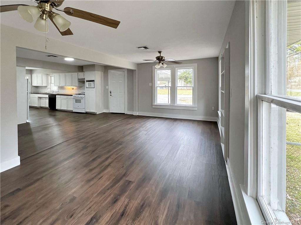 424 Savoy Road Sulphur, LA 70663 - Photo 3 of 11