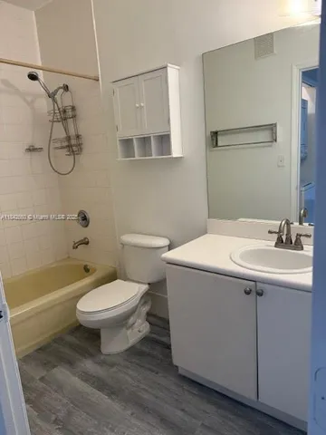 $300,000 | 7130 Northwest 177th Street, Unit 1038, Hialeah, FL 33015