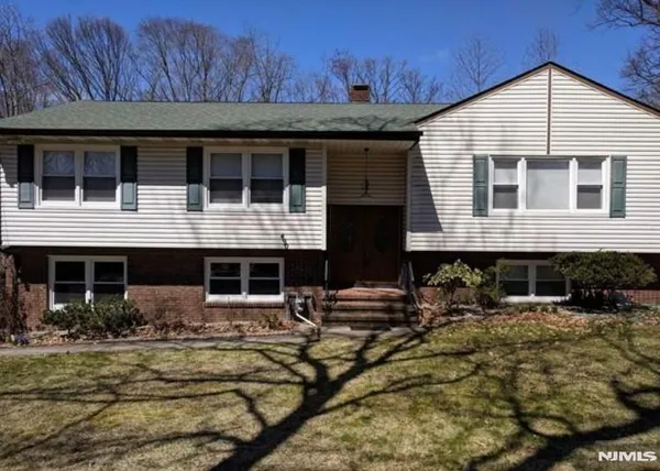 $5,200 | 490 Van Emburgh Avenue, Ridgewood, NJ 07450