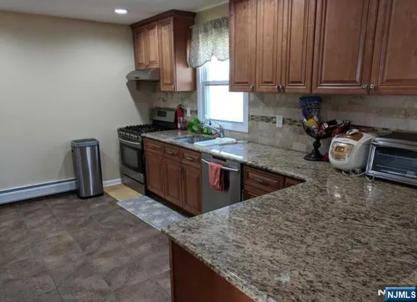 $5,200 | 490 Van Emburgh Avenue, Ridgewood, NJ 07450