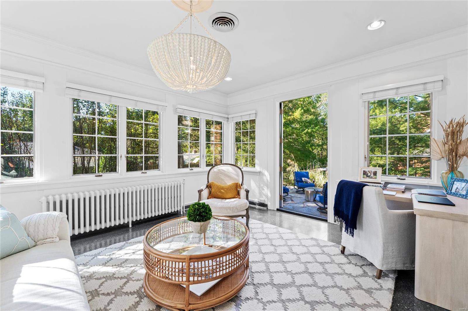 907 South Warson St. Louis, MO 63124 - Photo 12 of 61