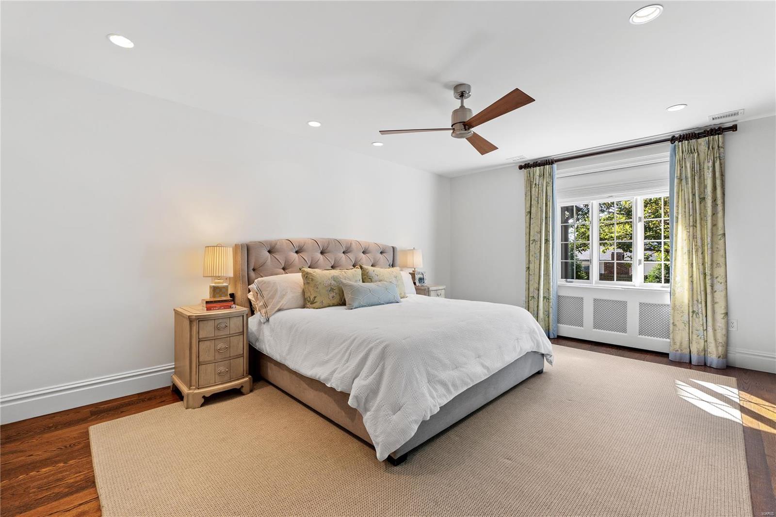 907 South Warson St. Louis, MO 63124 - Photo 23 of 61