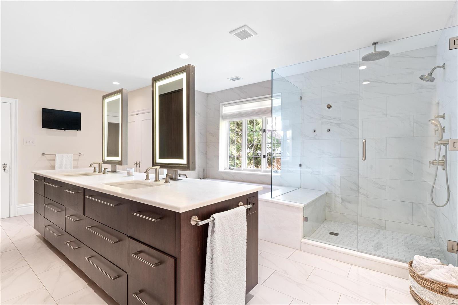 907 South Warson St. Louis, MO 63124 - Photo 28 of 61