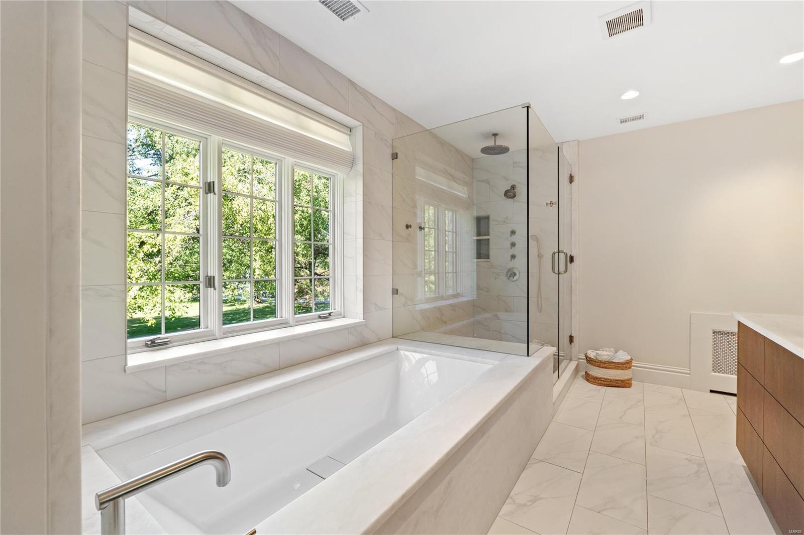 907 South Warson St. Louis, MO 63124 - Photo 30 of 61