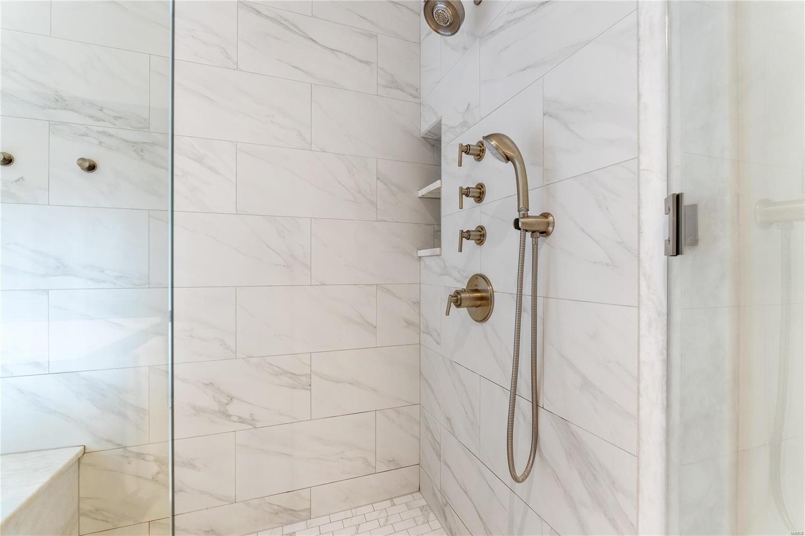 907 South Warson St. Louis, MO 63124 - Photo 31 of 61