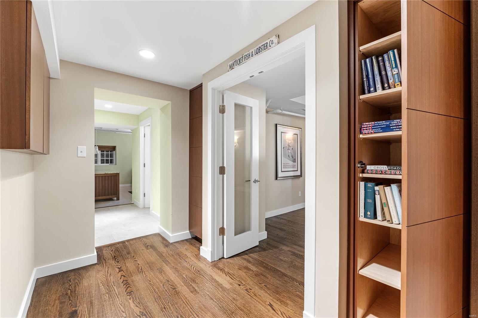 907 South Warson St. Louis, MO 63124 - Photo 54 of 61