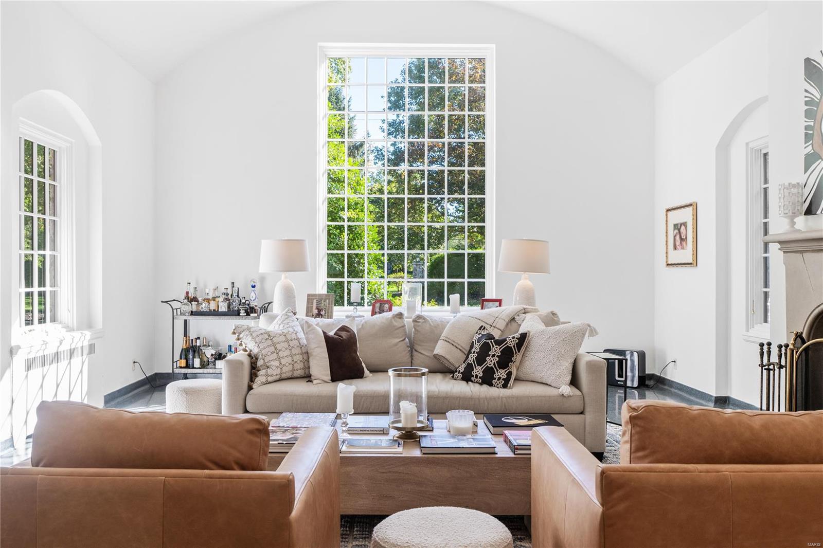 907 South Warson St. Louis, MO 63124 - Photo 8 of 61