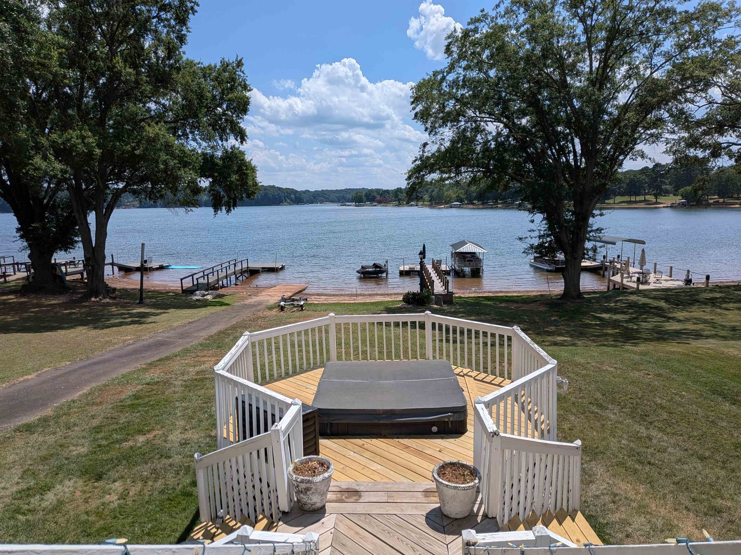311 Coggins Shore Inman, SC 29349 - Photo 1 of 3