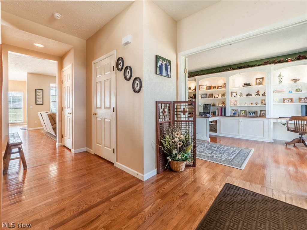 37567 Sandy Ridge Drive North Ridgeville, OH 44039 - Photo 2 of 35 Foyer leads to office/library, half bath, family room, kitchen or dining room