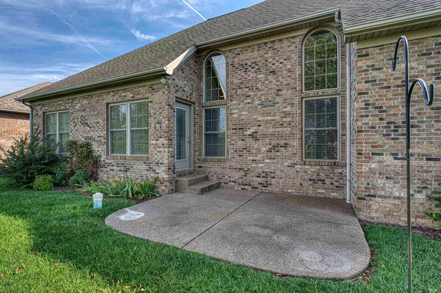 $399,000 | 2230 Long Cove Circle, Newburgh, IN 47630