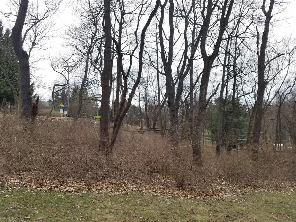 2401 Middle Road Glenshaw, PA 15116 - Photo 3 of 7