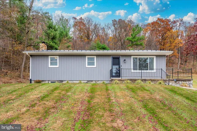 $379,000 | 14519 Edgemont Road, Smithsburg, MD 21783