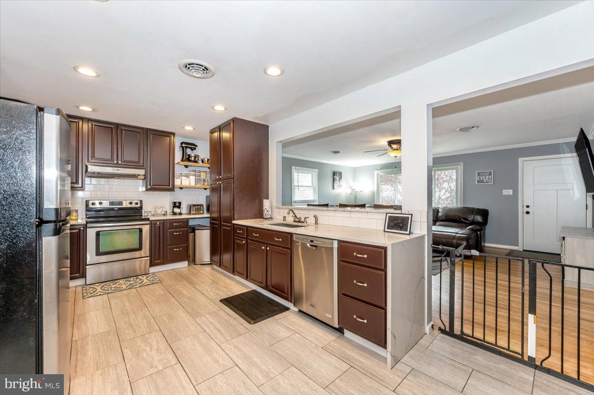 14519 Edgemont Road Smithsburg, MD 21783 - Photo 10 of 55 Gallery Image 10