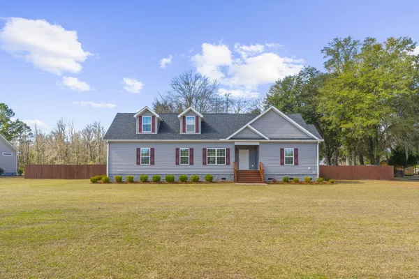 $589,000 | 130 Hidden Hills Road, Cross, SC 29436