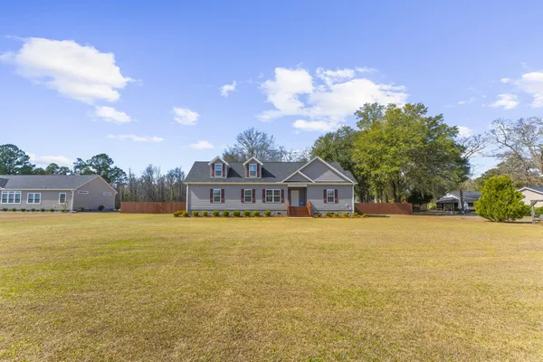 $589,000 | 130 Hidden Hills Road, Cross, SC 29436