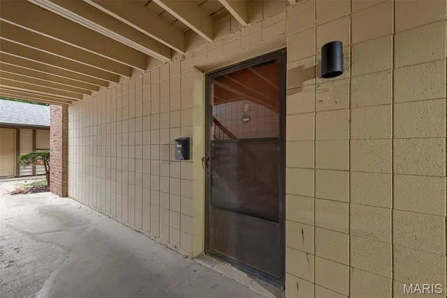 $125,000 | 9 Fairways Circle, Unit B, St. Charles, MO 63303