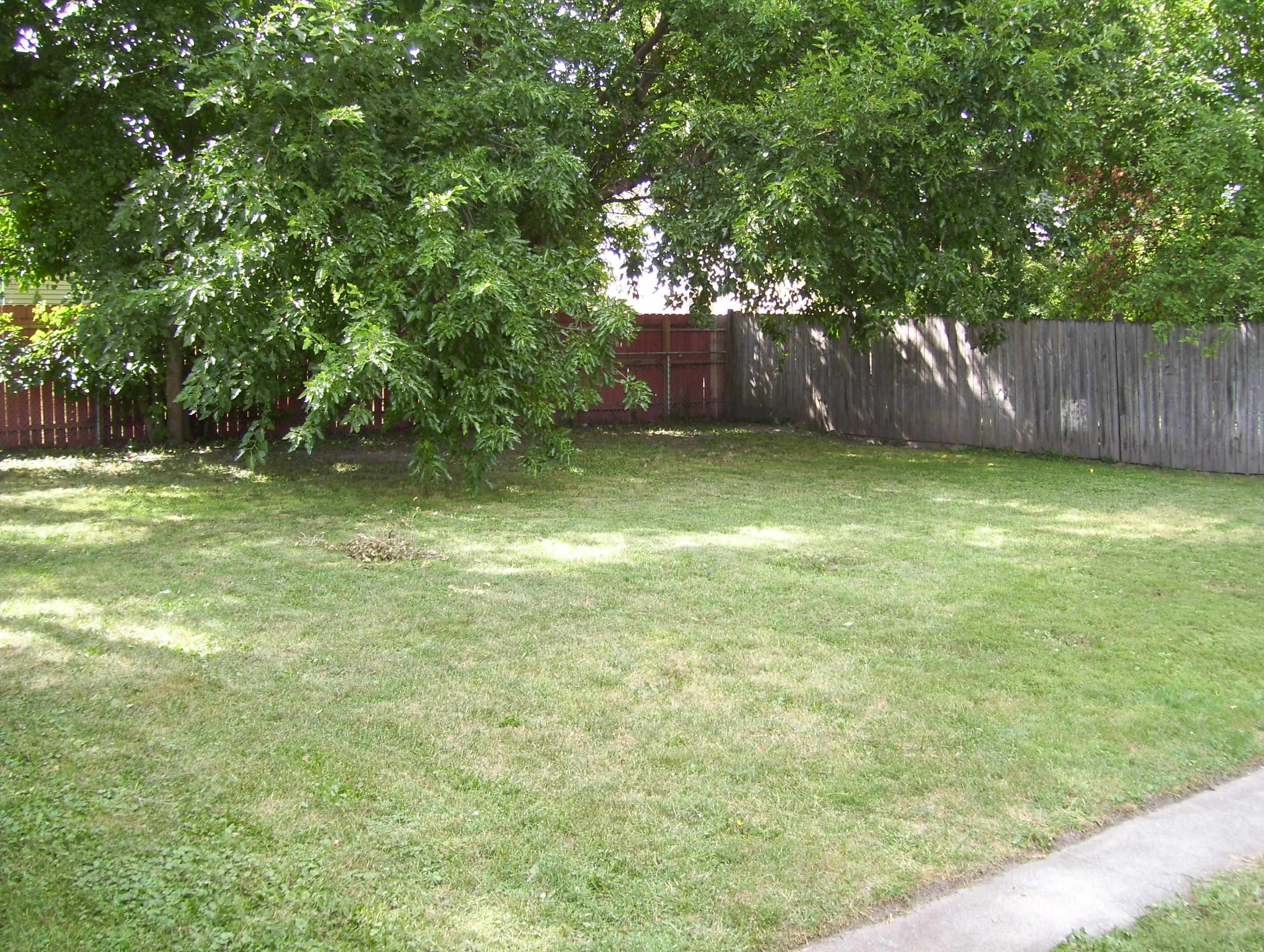 1012 Taylor Street Bay City, MI 48708 - Photo 33 of 36 Gallery Image 33