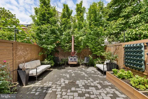 $899,000 | 1012 North 5th Street, Philadelphia, PA 19123