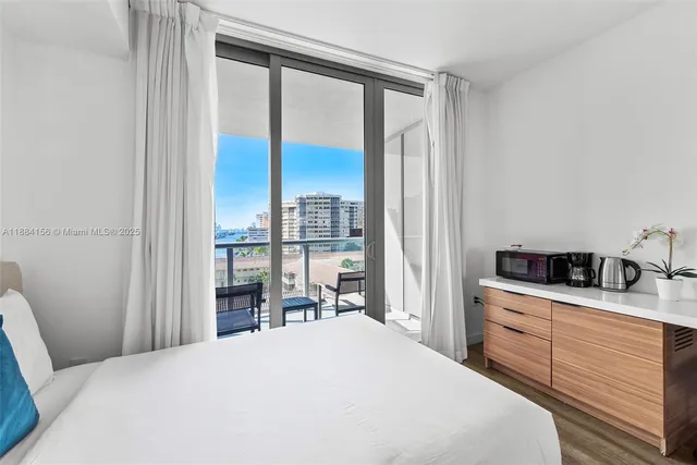 a view of hallway with a hallway