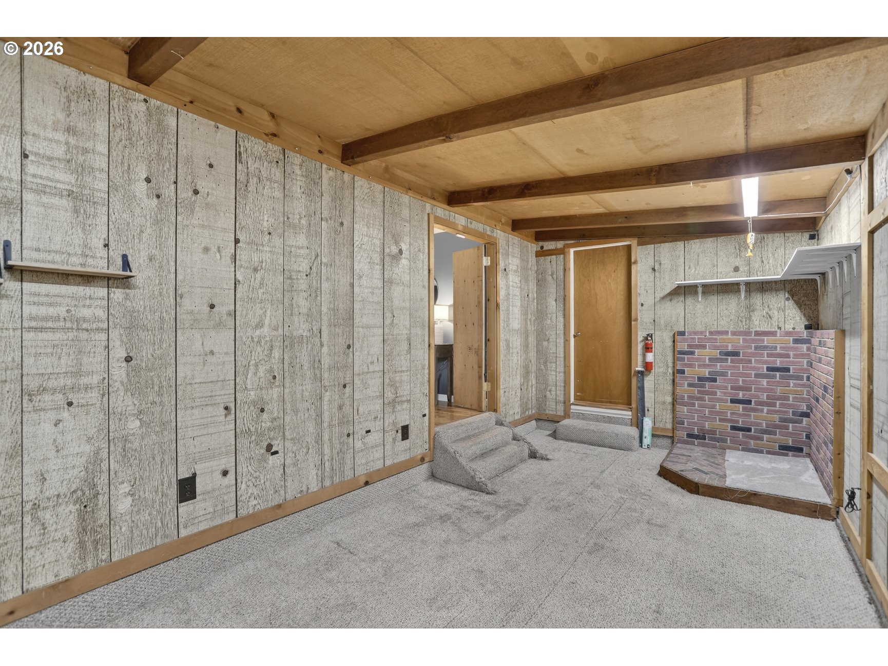 290 North 4th Street St. Helens, OR 97051 - Photo 18 of 26 a view of an empty room