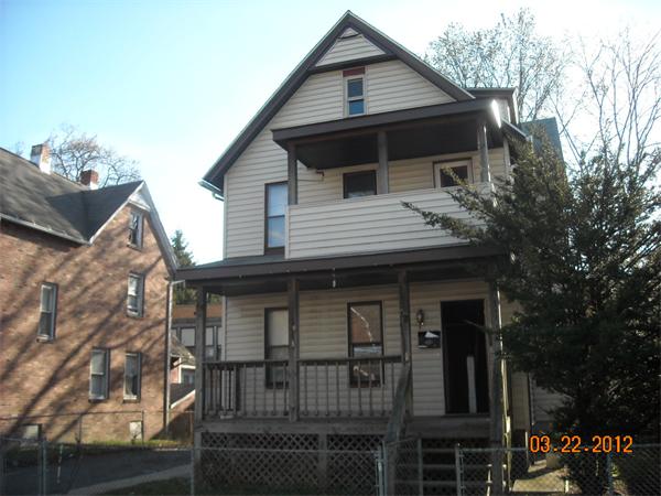 52 Massasoit Street Springfield, MA 01107 - Photo 3 of 10 Gallery Image 3