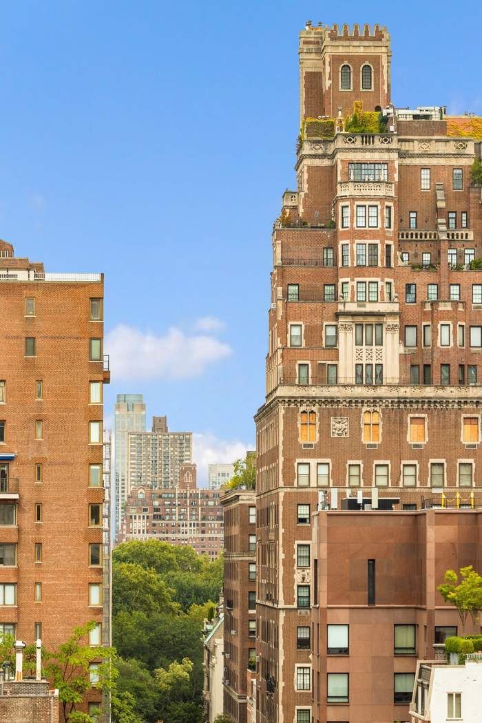188 East 70th Street, Unit 10D Manhattan, NY 10021 - Photo 3 of 14