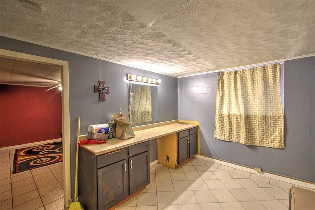 403 Cambridge Drive Decatur, IL 62526 - Photo 17 of 21