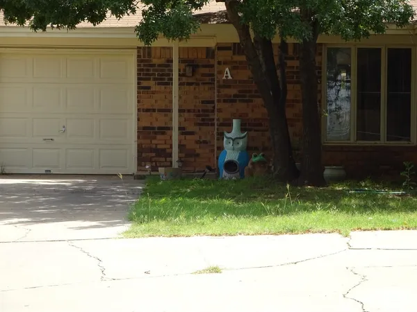 $950 | 7714 Albany Avenue, Unit A, Lubbock, TX 79424