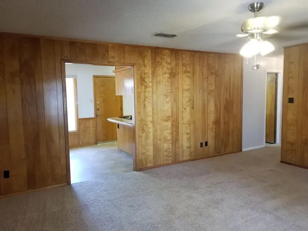 $950 | 7714 Albany Avenue, Unit A, Lubbock, TX 79424